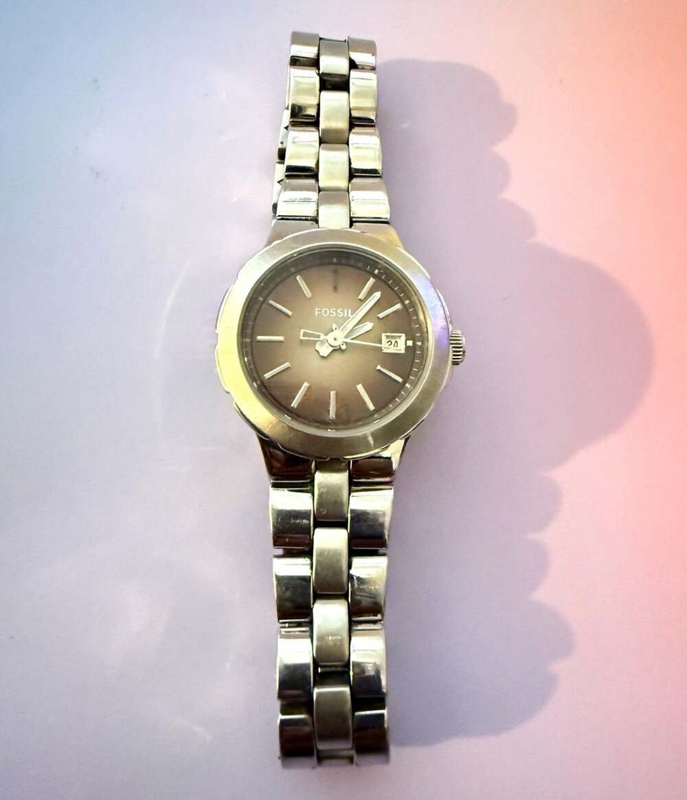 Fossil Women's Quartz Analog Watch Silver SS Bracelet Gray Dial Date 5 ATM
